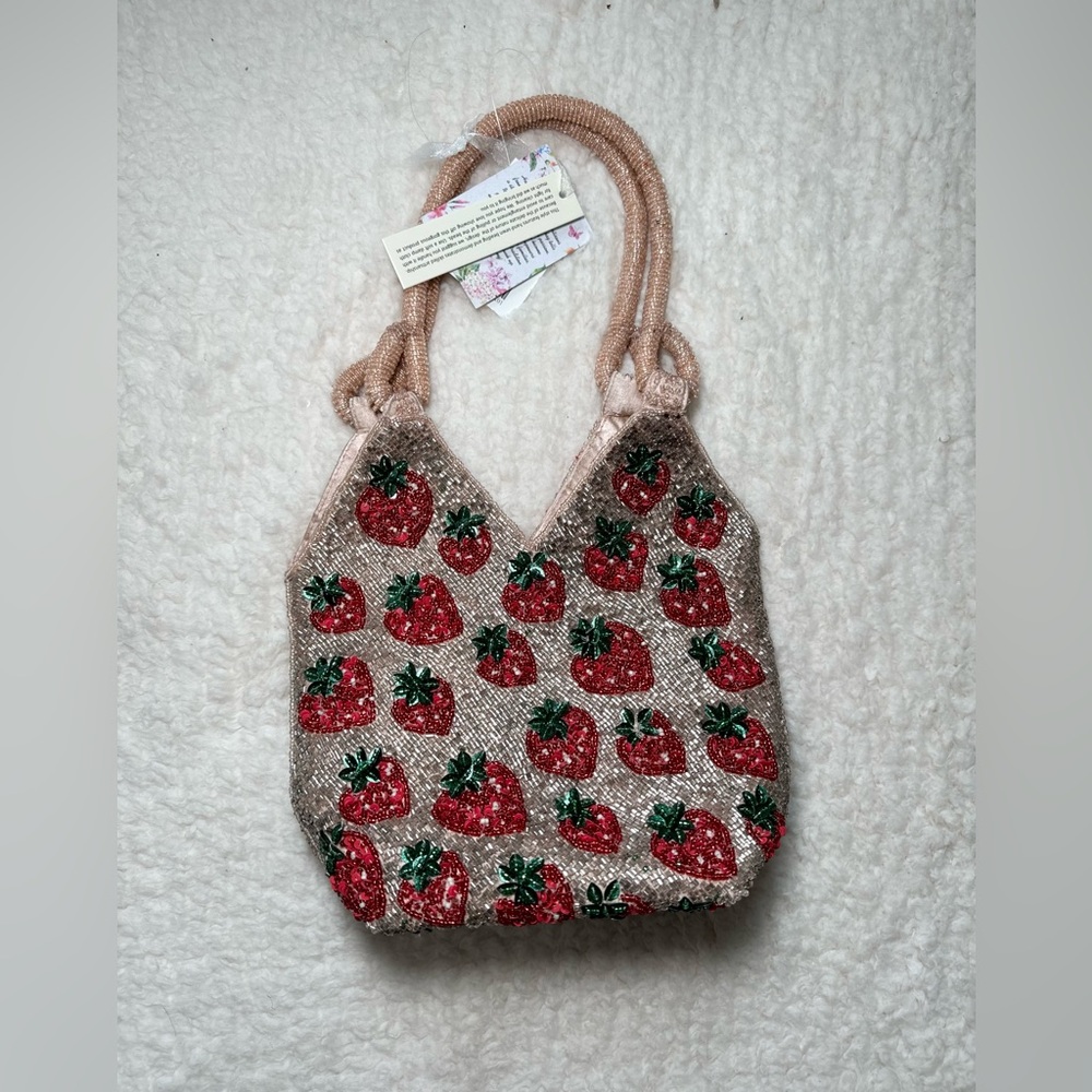 ✨Viral✨🍓Strawberry Beaded Bag